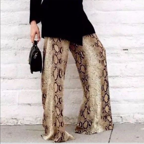 Zara Pants - Zara Snake print high rise flowy pant